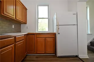 697 E Main St, Monongahela, PA 15063 - Photo 5