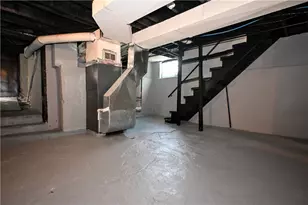 697 E Main St, Monongahela, PA 15063 - Photo 17