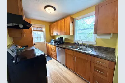 406 Opre Avenue, Grove City Boro, PA 16127 - Photo 9