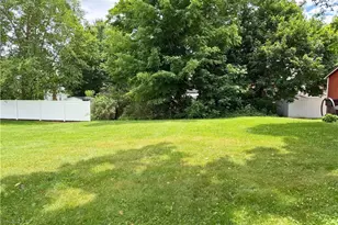 406 Opre Ave, Grove City Boro, PA 16127 - Photo 3