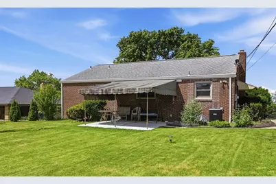 5023 Carlyn Dr, Pittsburgh, PA 15236 - Photo 23