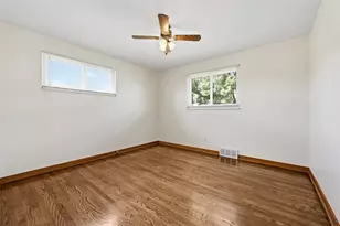 5023 Carlyn Dr, Pittsburgh, PA 15236 - Photo 15