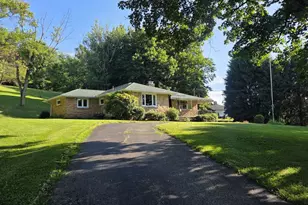 377 Orr Ave, Allegheny Township, PA 15613 - Photo 11