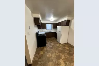 935 Russellwood Ave, Stowe Township, PA 15136 - Photo 17