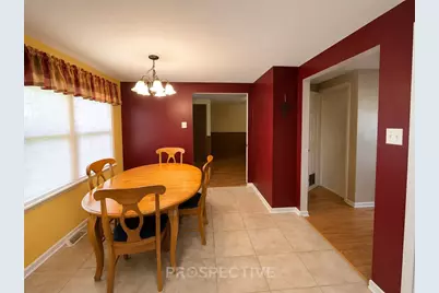 2410 Willow Dr, Murrysville, PA 15632 - Photo 7