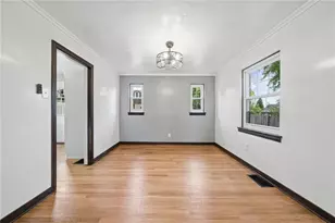 5614 Bower Ave, Pittsburgh, PA 15147 - Photo 9