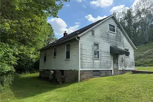 1792 State Route 356, Allegheny Township, PA 15656 - Photo 9