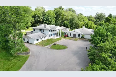 5347 Brightwood Rd, Bethel Park, PA 15102 - Photo 3