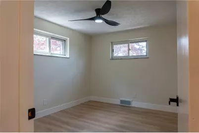 2107 Plainview Ave, Pittsburgh, PA 15226 - Photo 9