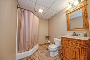 417 Farrington Dr, Seven Fields Boro, PA 16046 - Photo 19
