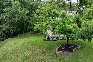 417 Farrington Dr, Seven Fields Boro, PA 16046 - Photo 5