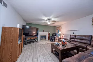 417 Farrington Dr, Seven Fields Boro, PA 16046 - Photo 17