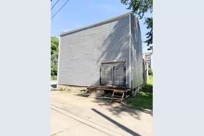 1013 Chartiers Ave, McKees Rocks, PA 15136 - Photo 3