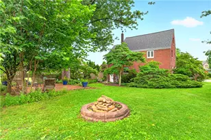 1045 Highland Ave, Harmony Township, PA 15003 - Photo 21