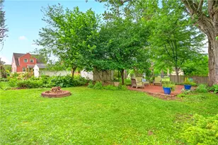 1045 Highland Ave, Harmony Township, PA 15003 - Photo 25