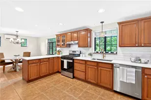 1045 Highland Ave, Harmony Township, PA 15003 - Photo 7