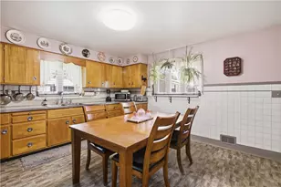 1705 Arona Rd, Hempfield Township, PA 15642 - Photo 9