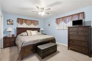 1705 Arona Rd, Hempfield Township, PA 15642 - Photo 13