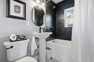 1784 Woodside Dr, Economy, PA 15003 - Photo 13