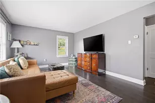 1784 Woodside Dr, Economy, PA 15003 - Photo 3
