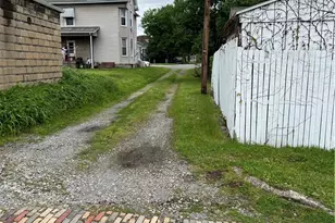 376 Vermont Ave, Rochester, PA 15074 - Photo 29