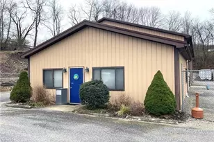 1227 Sunset Dr, Center Township, PA 16001 - Photo 1