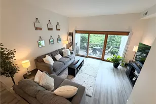 1066 Pennsbury Blvd, Pittsburgh, PA 15205 - Photo 5