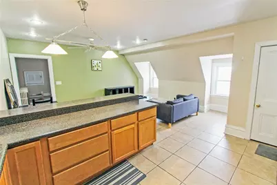 226 S Pacific Ave #3, Friendship Park, PA 15224 - Photo 9