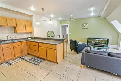 226 S Pacific Ave #3, Friendship Park, PA 15224 - Photo 11