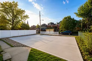 226 S Pacific Ave, Friendship Park, PA 15224 - Photo 27