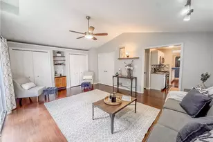 951 Logan Rd, Bethel Park, PA 15102 - Photo 15