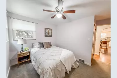 951 Logan Rd, Bethel Park, PA 15102 - Photo 23