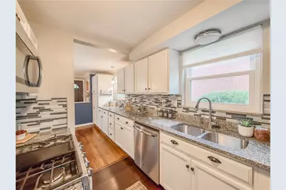 951 Logan Rd, Bethel Park, PA 15102 - Photo 9