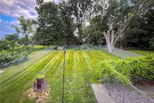951 Logan Rd, Bethel Park, PA 15102 - Photo 37
