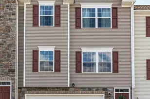 685 Freedom Dr, Collier Township, PA 15106 - Photo 1