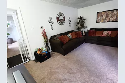 315/315.5 N 3rd St, Jeannette, PA 15644 - Photo 3
