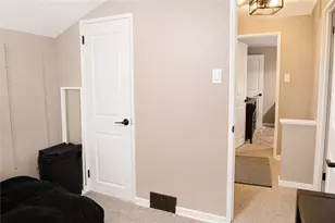 143 Peter Dr, Pittsburgh, PA 15235 - Photo 15