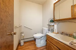 225 E Pine St, Grove City Boro, PA 16127 - Photo 25