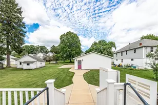 225 E Pine St, Grove City Boro, PA 16127 - Photo 7