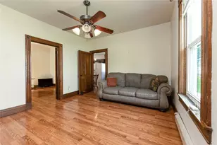 225 E Pine St, Grove City Boro, PA 16127 - Photo 13