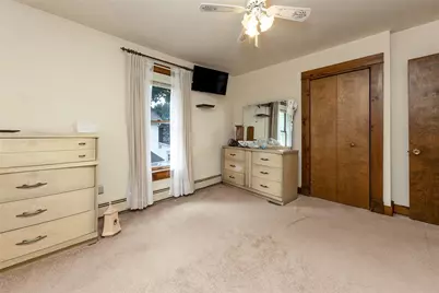 225 E Pine St, Grove City Boro, PA 16127 - Photo 33