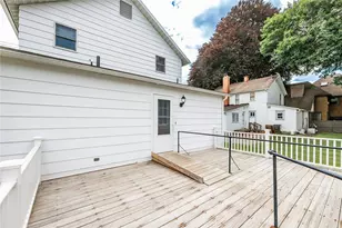 225 E Pine St, Grove City Boro, PA 16127 - Photo 9
