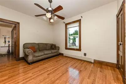225 E Pine St, Grove City Boro, PA 16127 - Photo 15