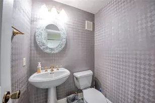 219 Waterford Dr, McKees Rocks, PA 15136 - Photo 33