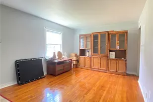 11 Washington Dr, Monessen, PA 15062 - Photo 9