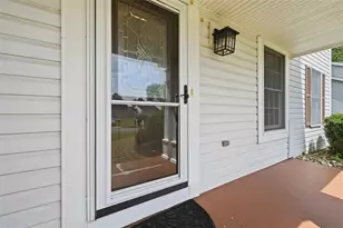 324 Haldeman Dr, Cranberry Township, PA 16066 - Photo 3
