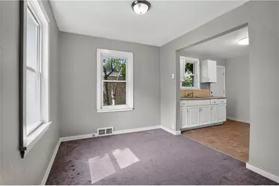 2137 Village Dr, Pittsburgh, PA 15221 - Photo 13