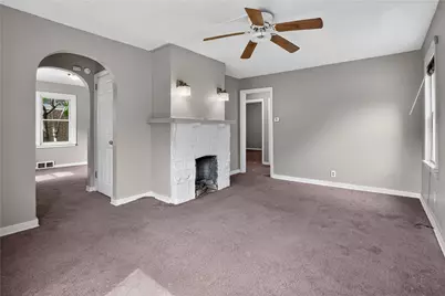 2137 Village Dr, Pittsburgh, PA 15221 - Photo 7