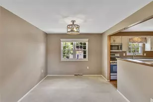 668 Edward Dr, Carnegie, PA 15106 - Photo 9