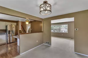 668 Edward Dr, Carnegie, PA 15106 - Photo 11
